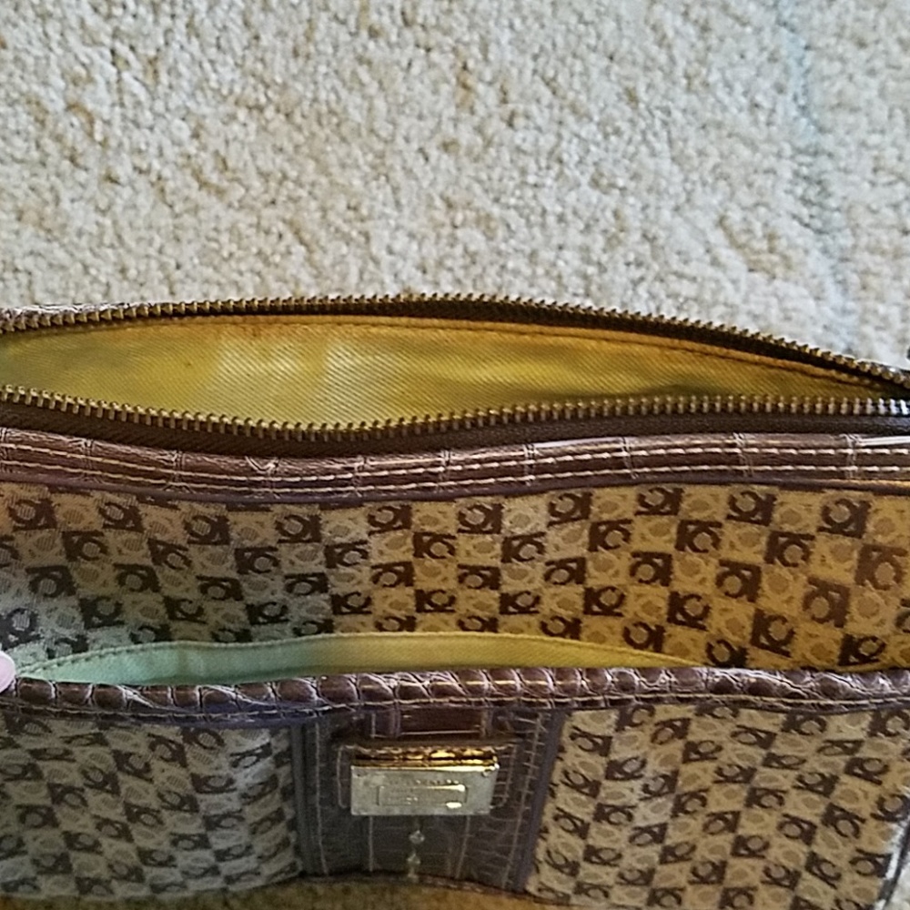 Pocketbook - Picture 4 of 4